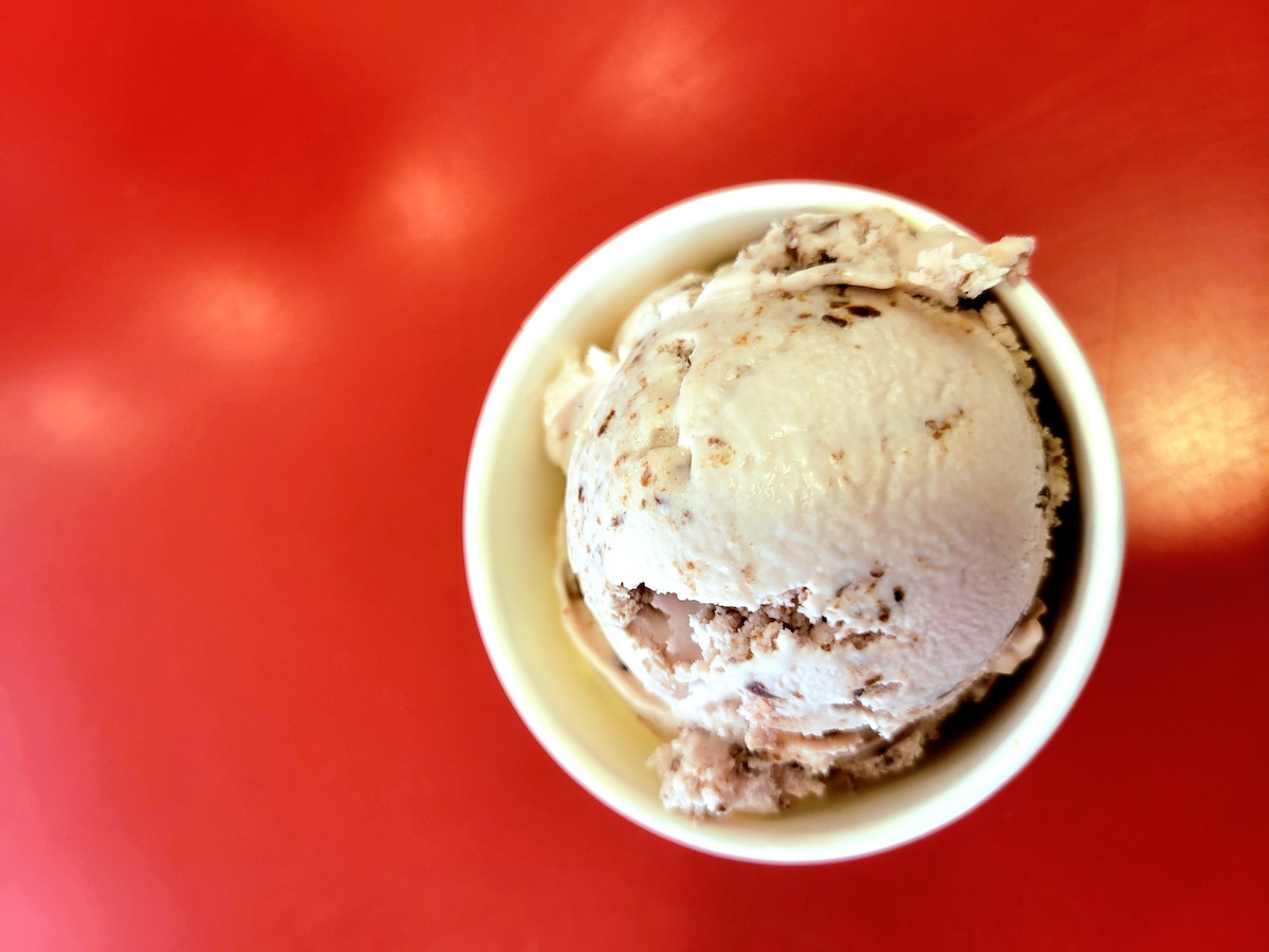 bonnie brae ice cream and 7cellars wine
