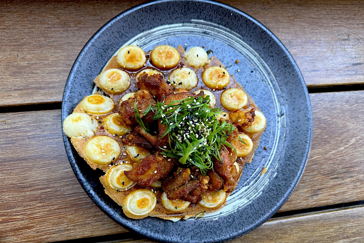mizu_brunch_waffle2_by_gaby_reyes Japanese chicken and bubble waffles shouldn't be missed at Mizu. | Photo by Gaby Reyes