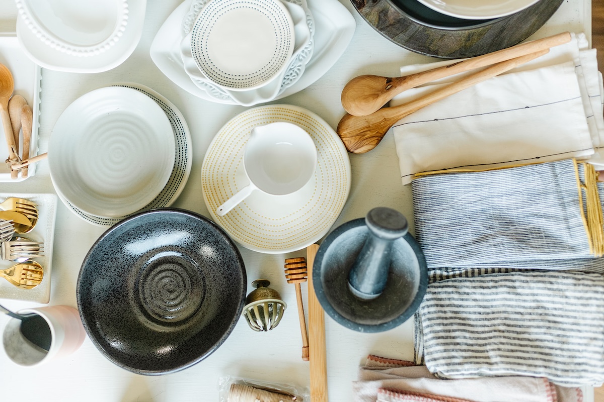 Andrea - FFF Minimalist housewares can be purchased as well. Photo by Süti & Co.