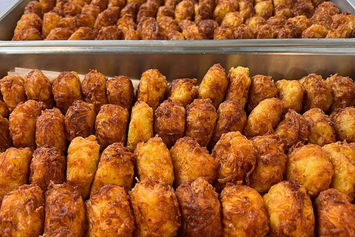 latke_love_pans Time to enjoy all the latkes. | Photo by Latke Love