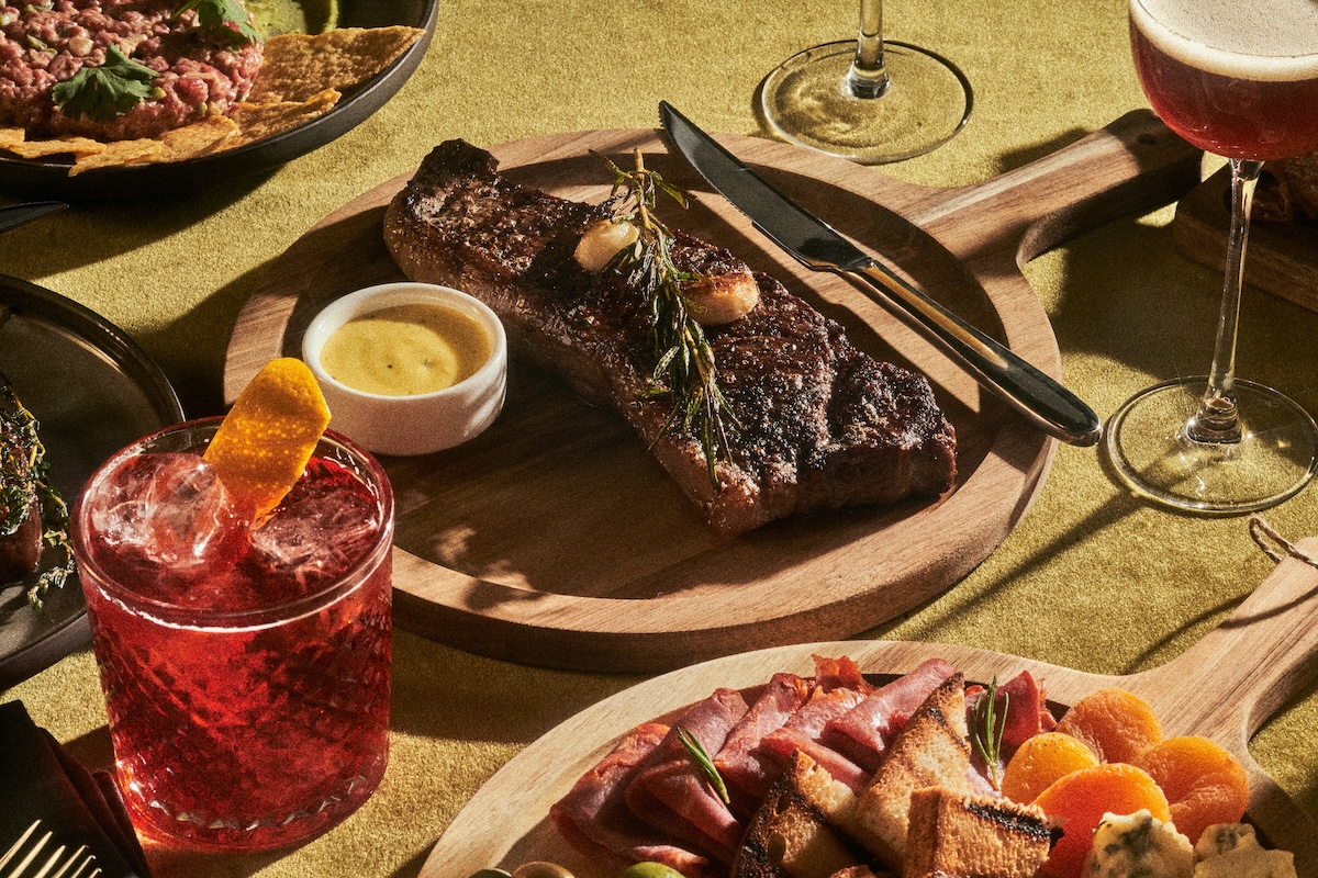 carne_steak What else says romance like a juicy steak. | Photo by Carne