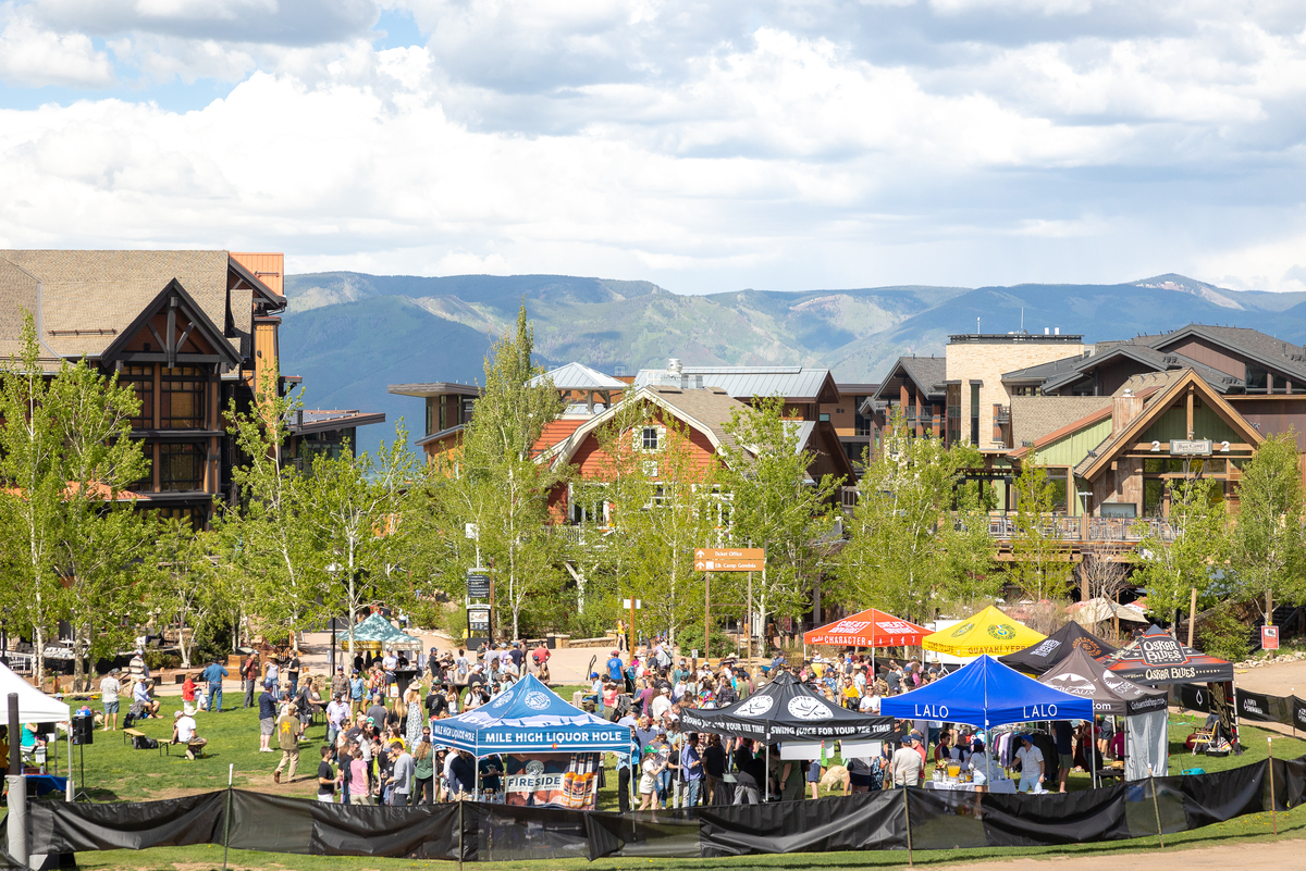 Snowmass_Rendevous_by_Sam_Ferguson Sample more than twenty adult beverage brands from Colorado. | Photo by Sam Ferguson