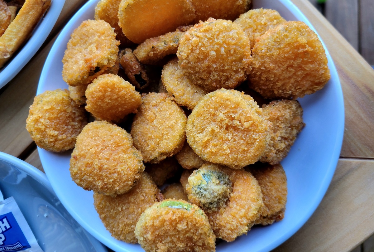 chicken_n_pickle_by_linnea_covington_fried_pickles Fried pickles are must-have app. | Photo by Linnea Covington