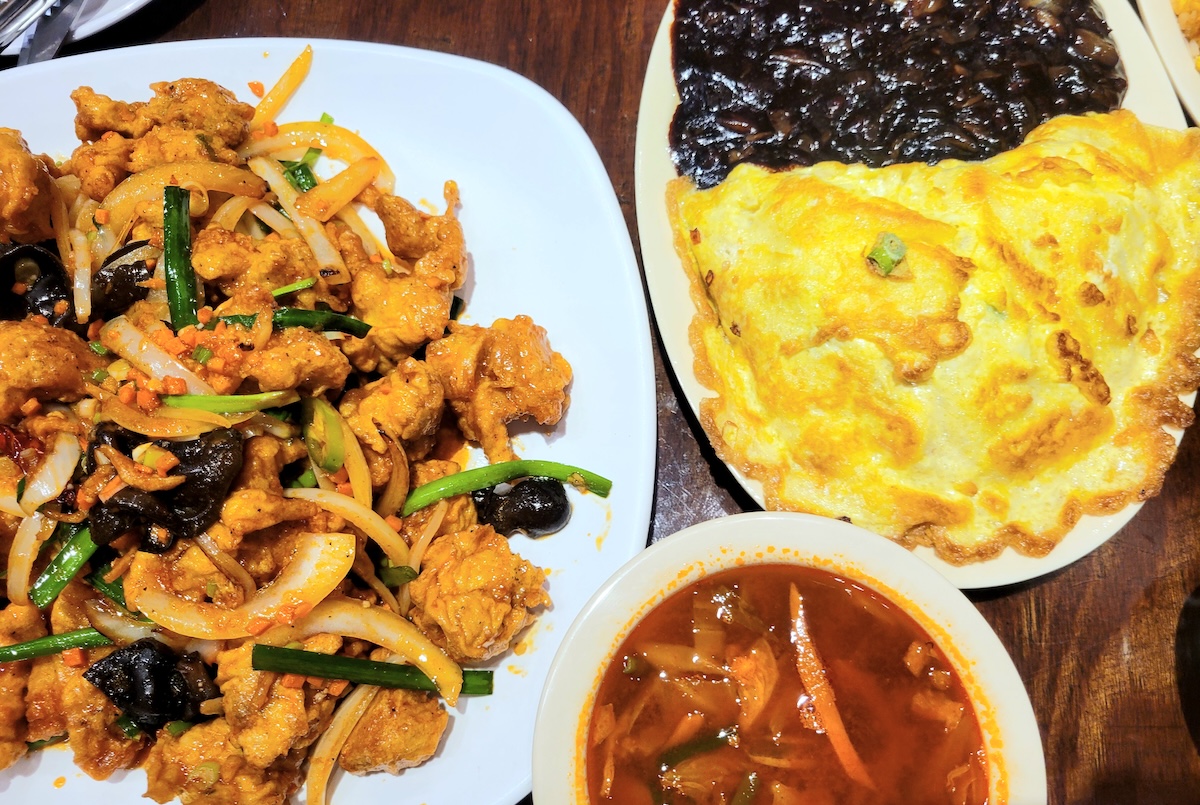 paiks_noodle_aurora_by_covington_jajang_rice The jajang rice (right) features a classic savory black bean sauce. | Photo by Linnea Covington