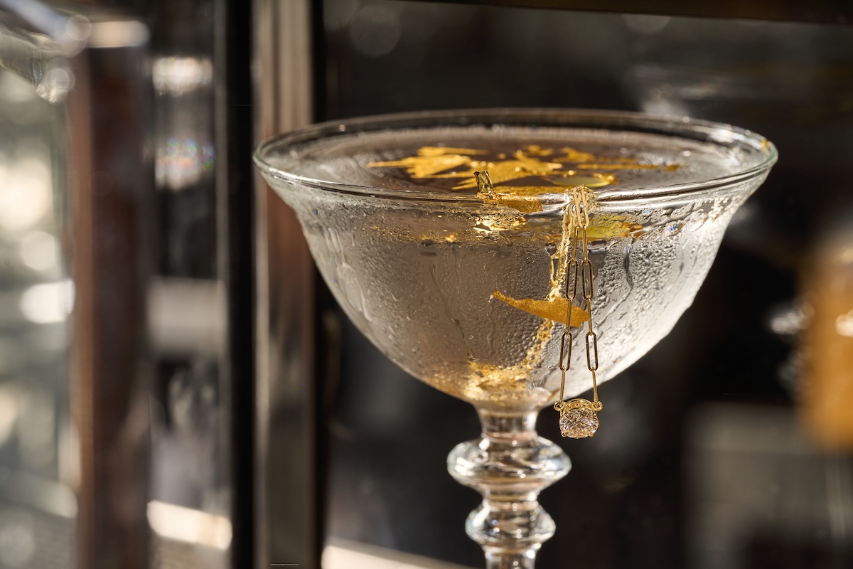 halcyon_gilded_martini_bgc The one-of-a-kind necklace in the martini is why the drink costs so much money. | Photo by B&GC