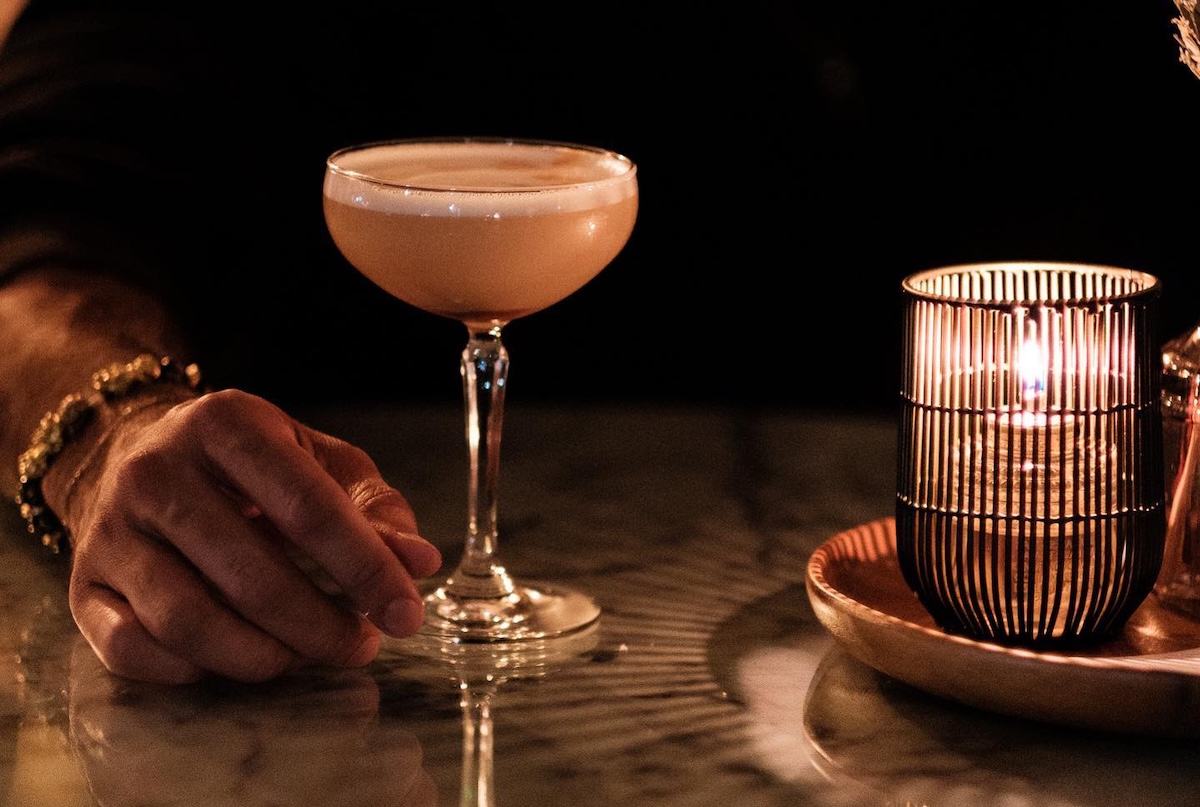 Sexy cocktails for a sexy date at Hello Darling. | Photo by Fernando Gomes
love is blind