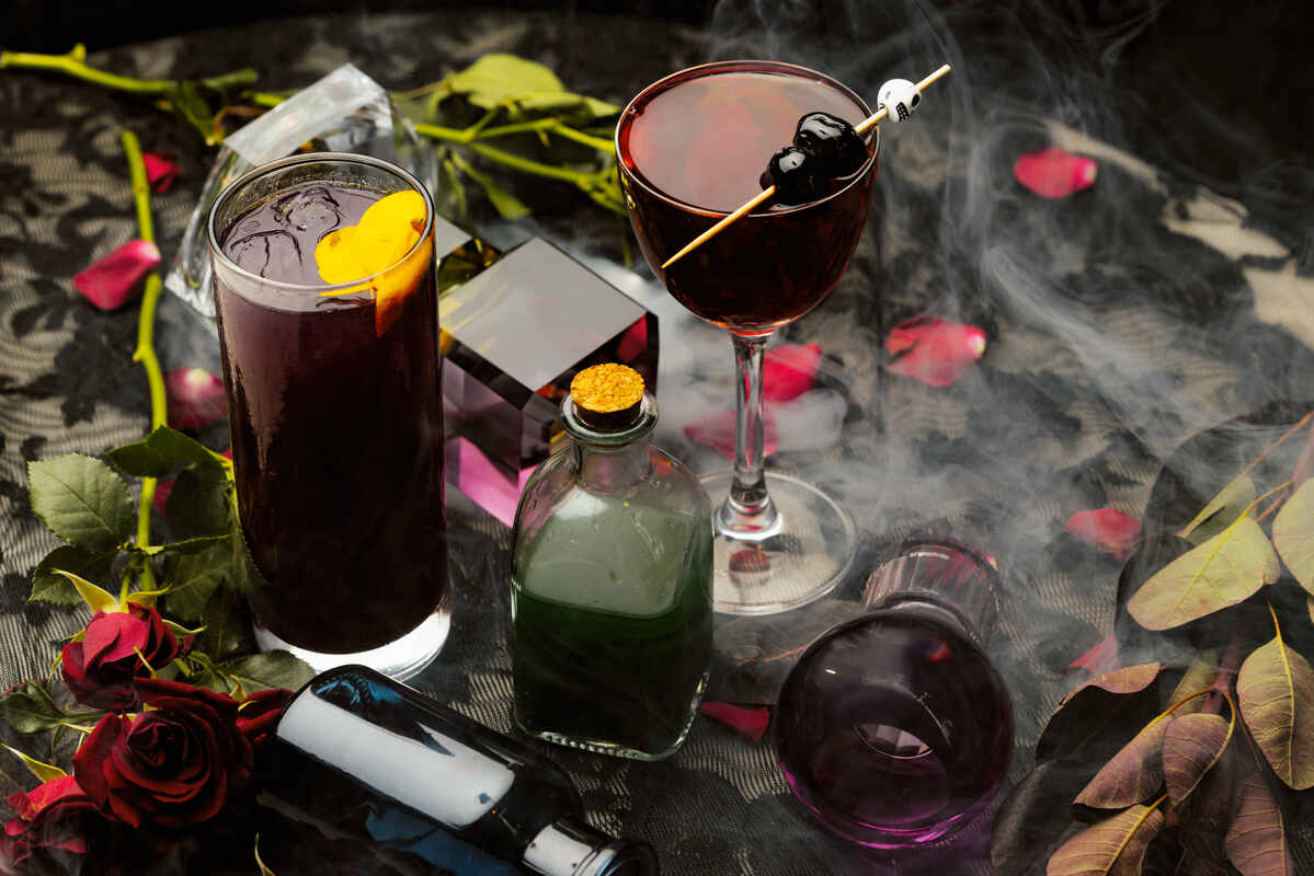 Cheers to spooky season | Photo by Poka Lola Social Club