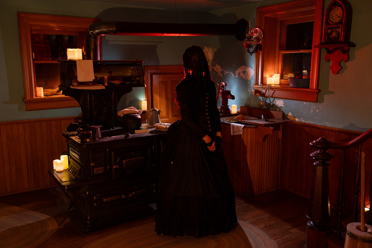 Sip spirits and take part in a séance | Photo by Four Mile Historic Park
